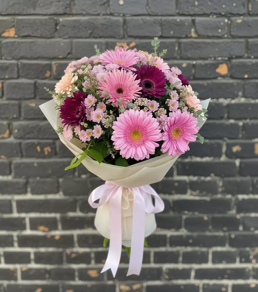 Букет цветов из: Герберы и Хризантемы в Подлесном
