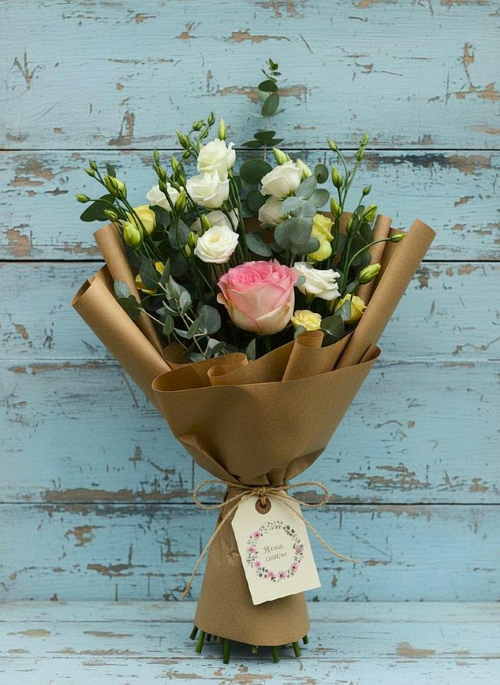 Букет цветов из: Розы и Лизиантусы в Подлесном