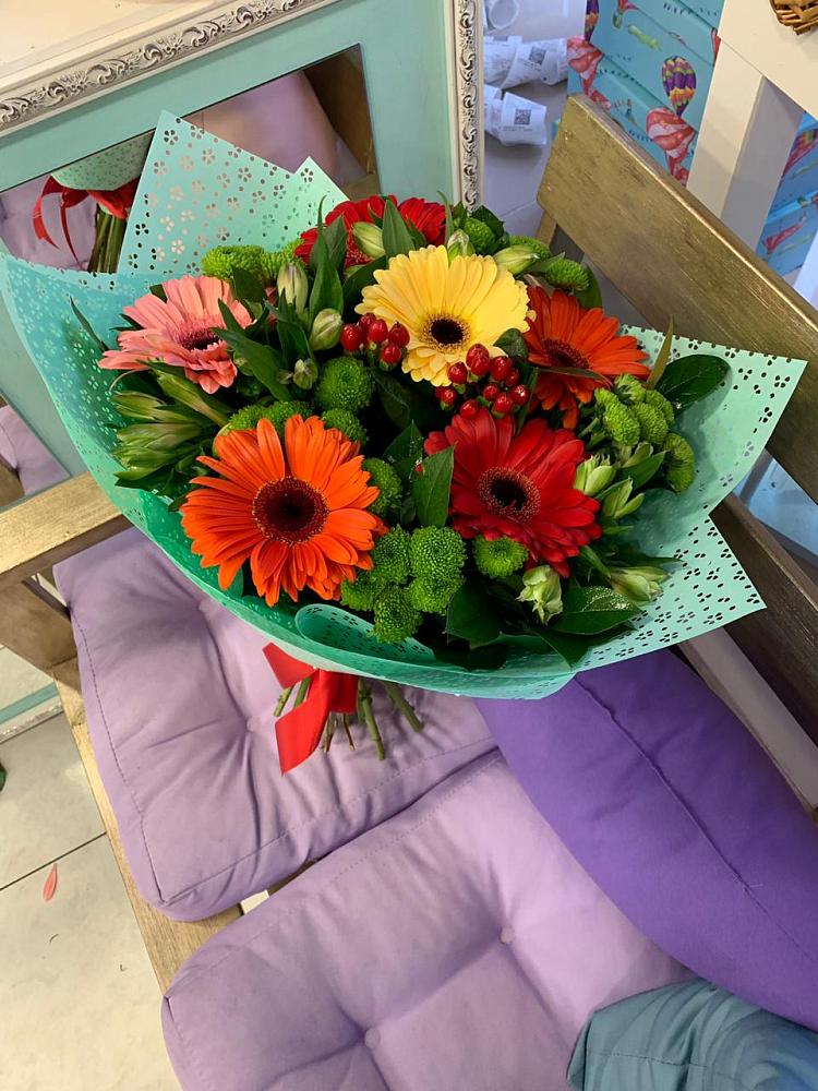 Букет цветов из: Герберы, Хризантемы и Альстромерии в Подлесном