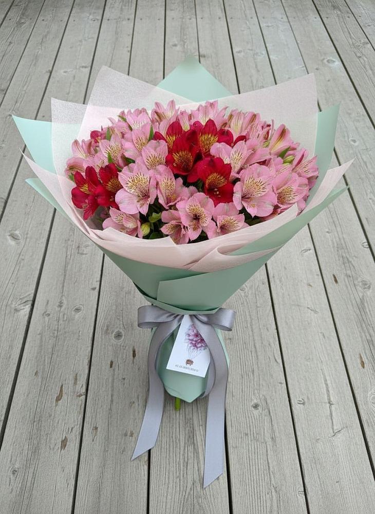 Букет цветов из: Альстромерии в Подлесном