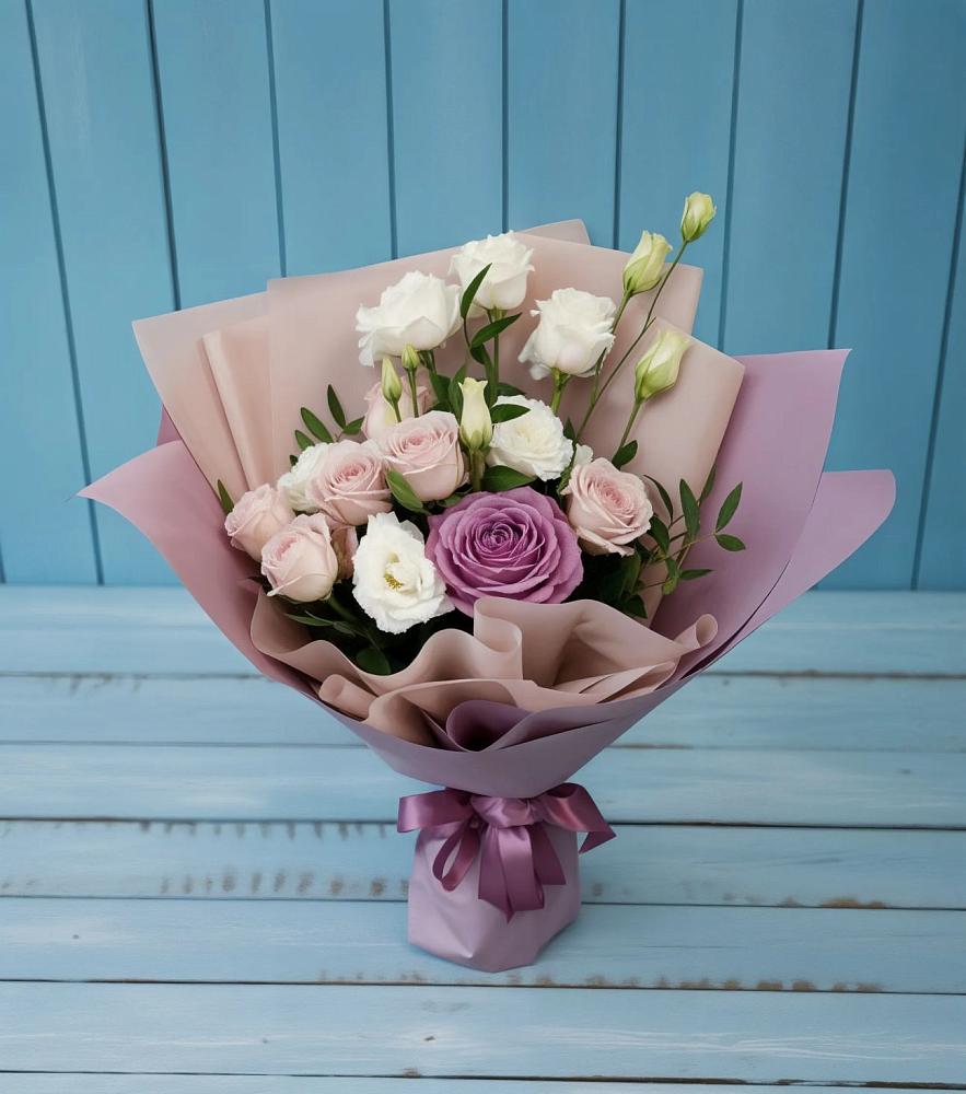 Букет цветов из: Розы и Лизиантусы в Подлесном